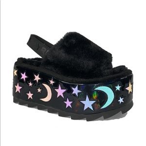 YRU Shoes QOZII Slide - Luna size 8 EUC